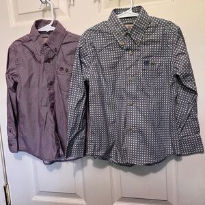 Set of 2 Wrangler button down shirts, boys size small